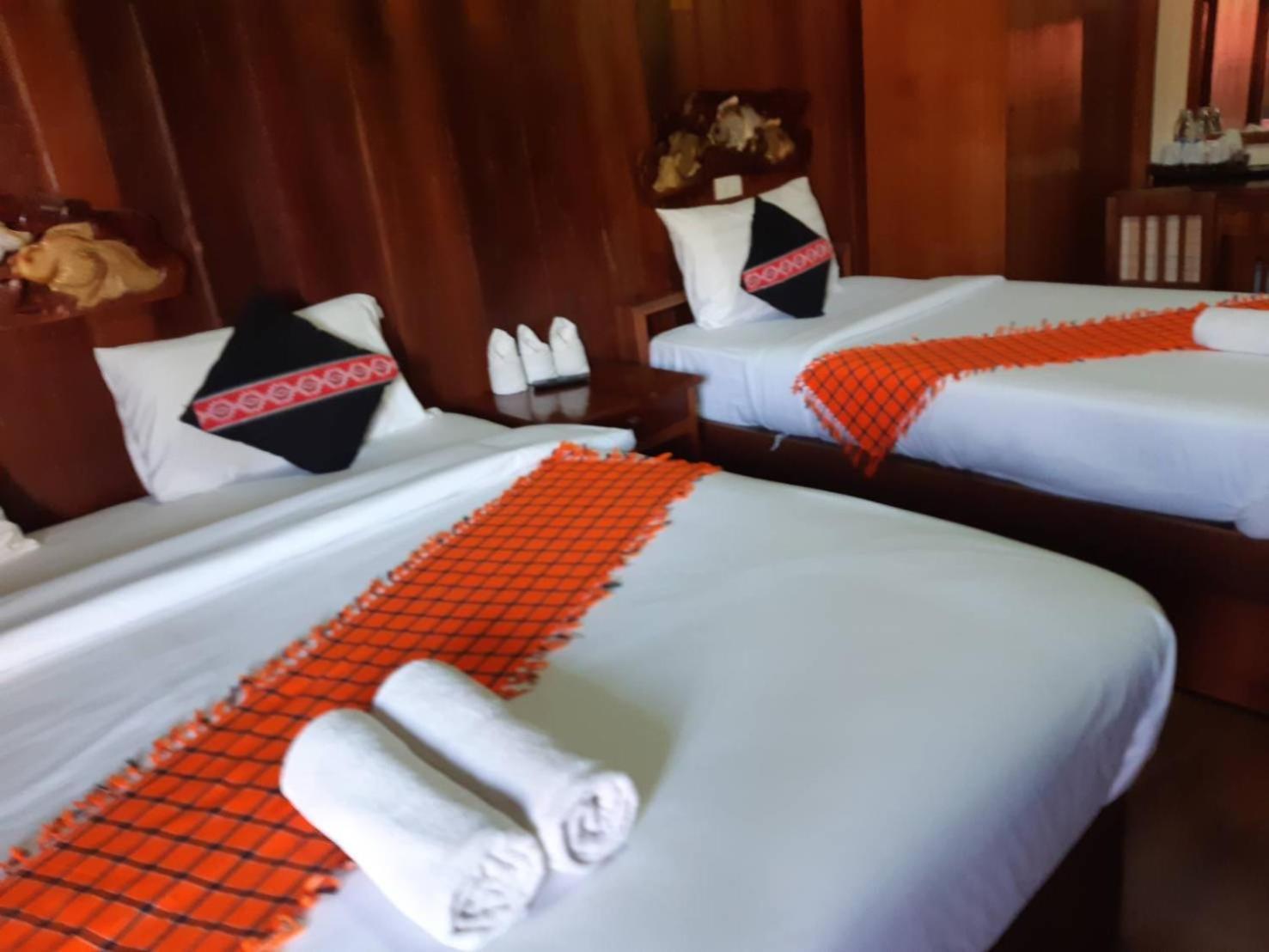 Mitkhoonyoum Hotel Ban Khun Yuam Bagian luar foto