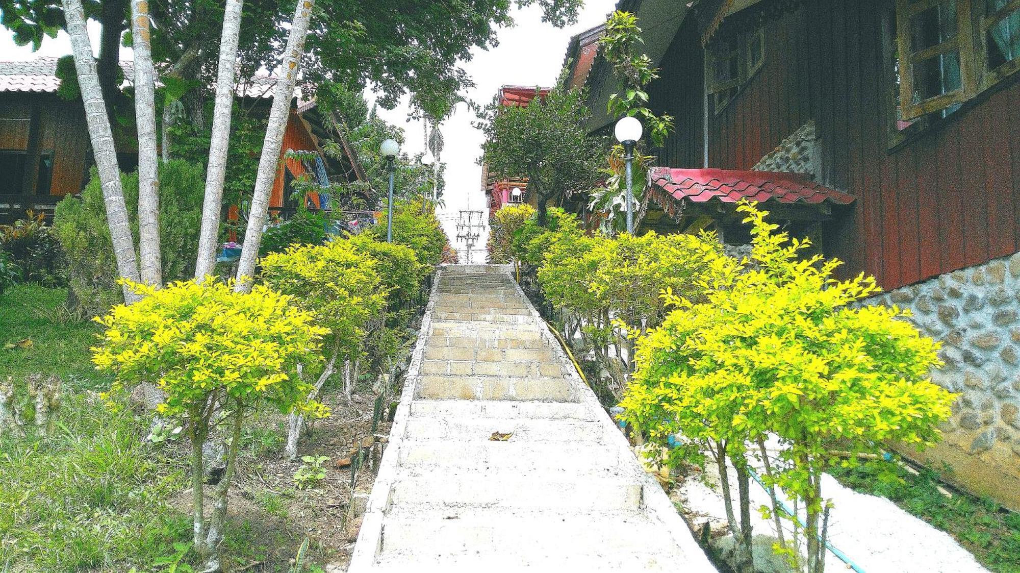 Mitkhoonyoum Hotel Ban Khun Yuam Bagian luar foto