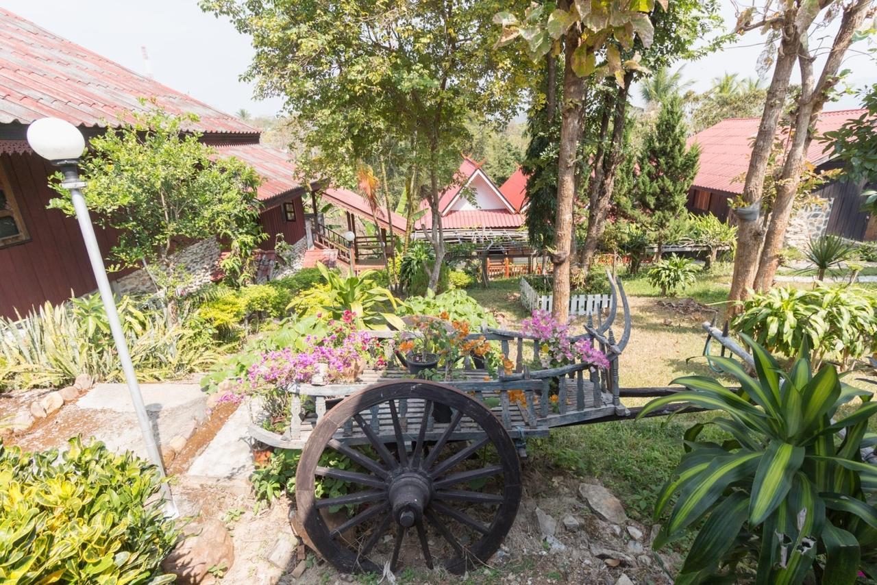 Mitkhoonyoum Hotel Ban Khun Yuam Bagian luar foto
