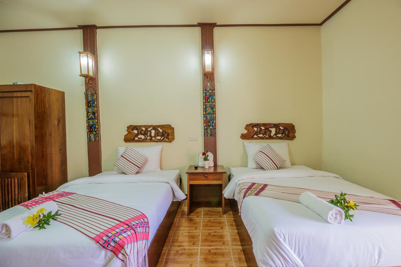 Mitkhoonyoum Hotel Ban Khun Yuam Bagian luar foto