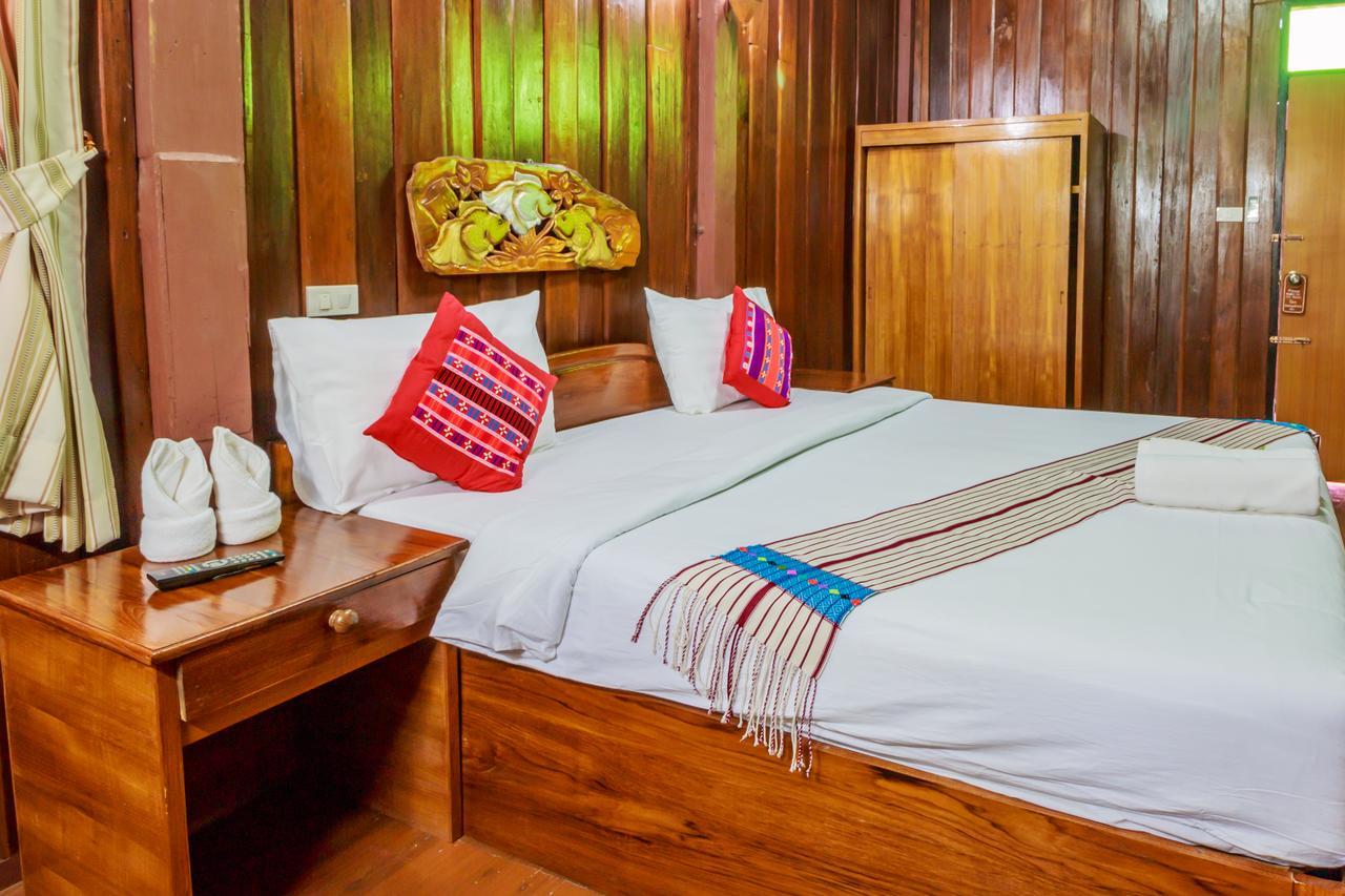 Mitkhoonyoum Hotel Ban Khun Yuam Bagian luar foto